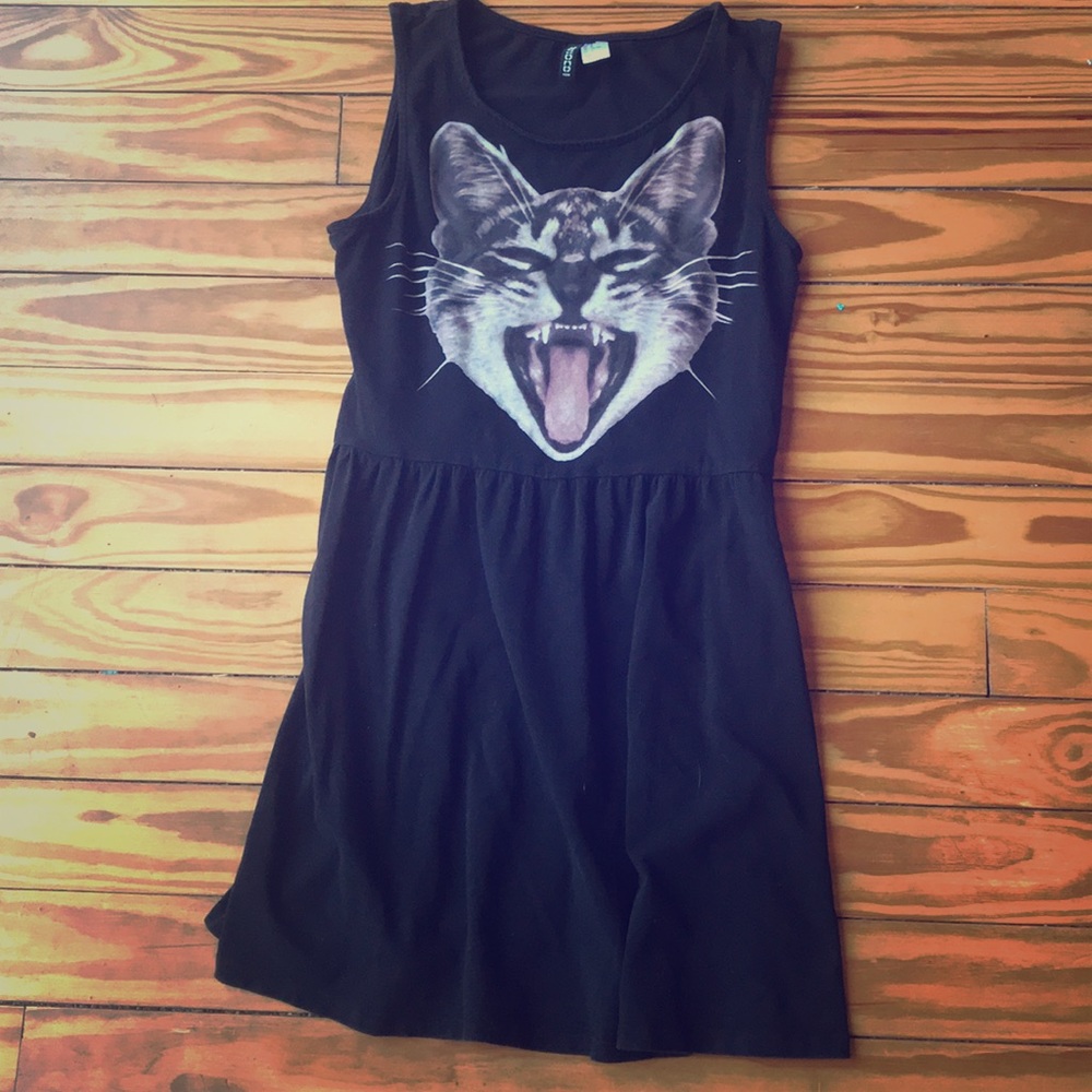 super fun cat face short black dress!